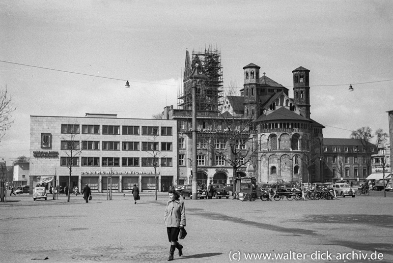 Westseite des Neumarkt 1951