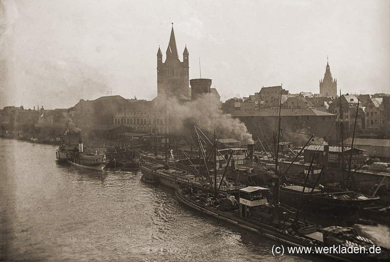 Kölner Hafenanlagen mit Altstadt 1890
