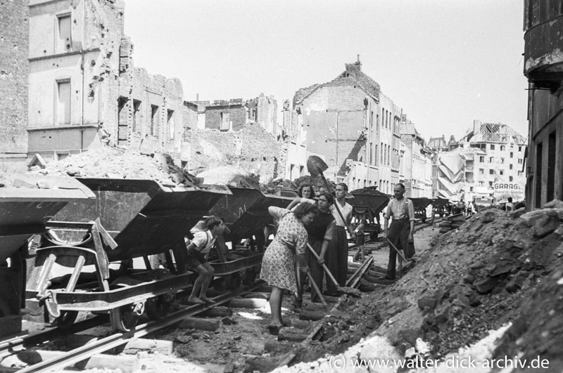 Trümmerräumung im Kölner Severinsviertel