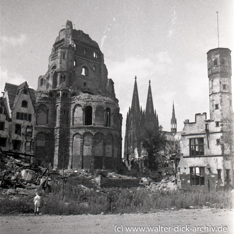 Groß St. Martin und Stapelhaus