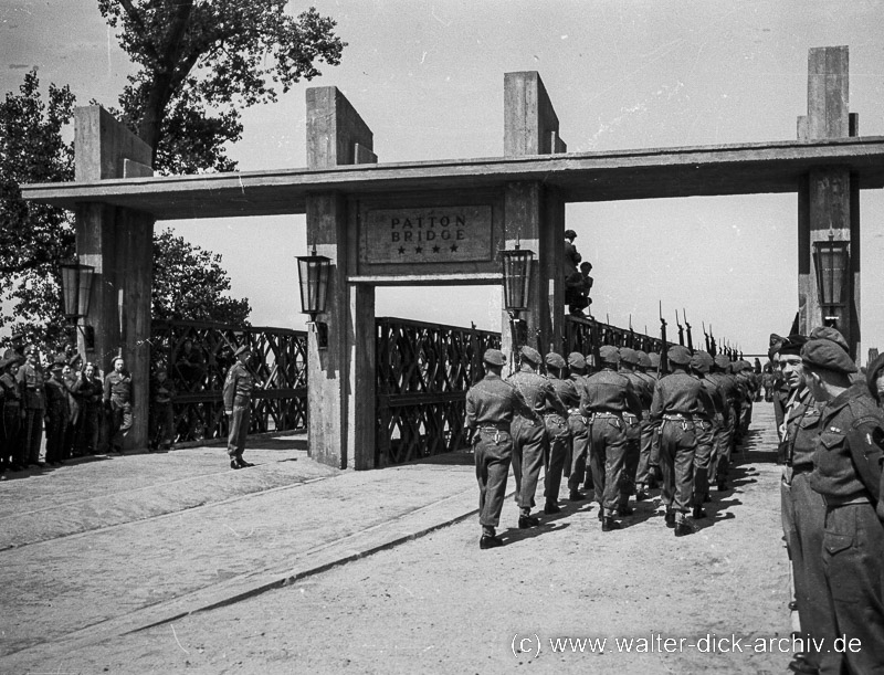 Eröffnung der Patton Brücke 1946
