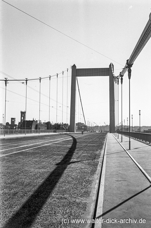 Eröffnung der Mülheimer Brücke 1951