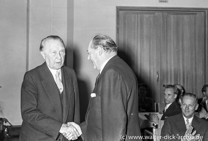 Konrad Adenauer mit Ernst Lemmer