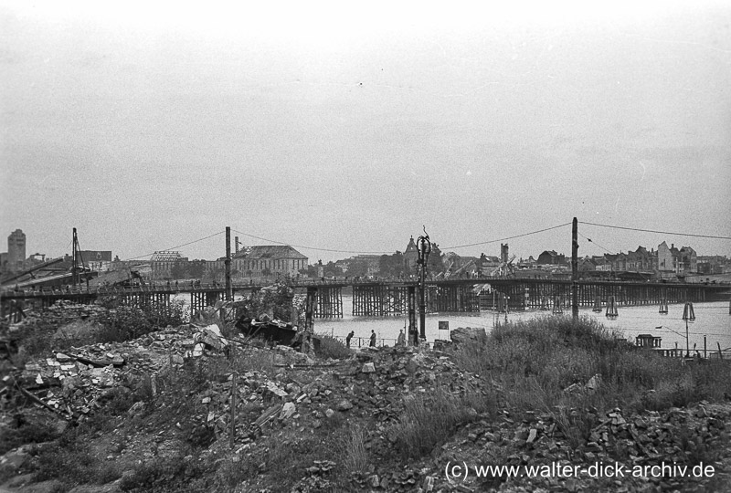 WDA038-1-005 "Tausendfüßler" Brücke 1946