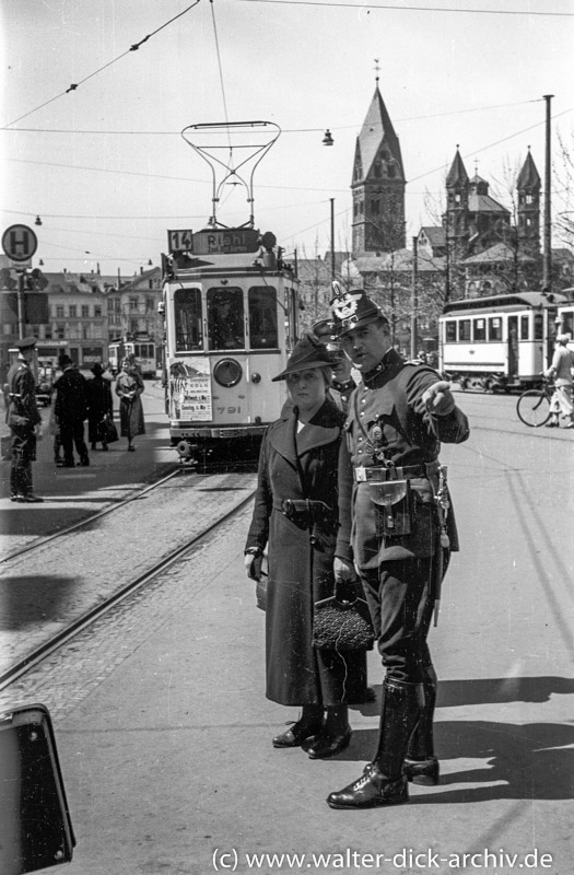 Auf dem Neumarkt 1935