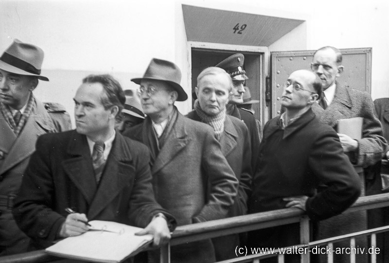 Ortstermin in Brauweiler Hoegen Prozess 1949