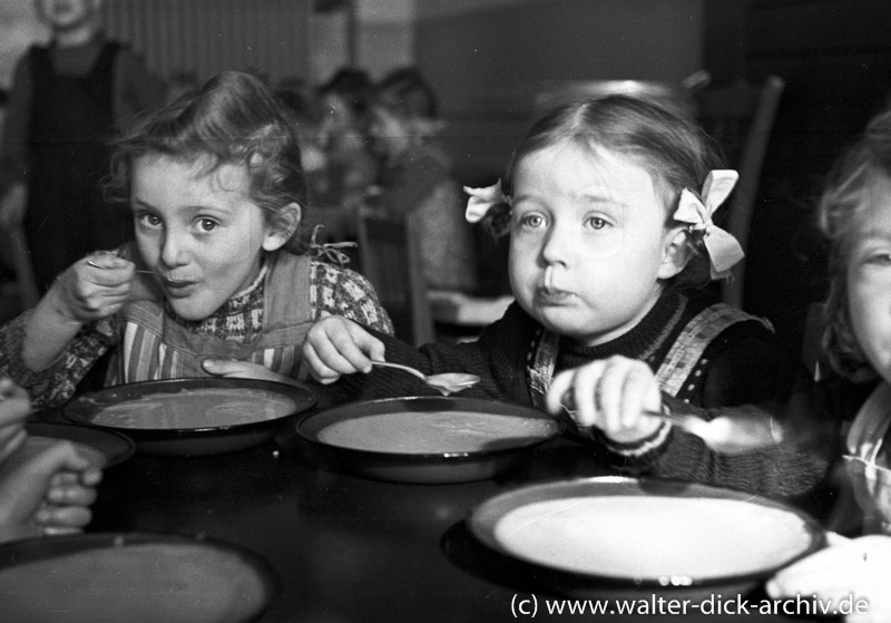 Kinder- und Schulspeisung