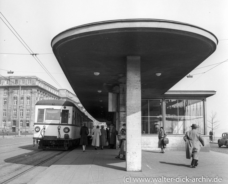 Endstation der Rheinuferbahn 1958