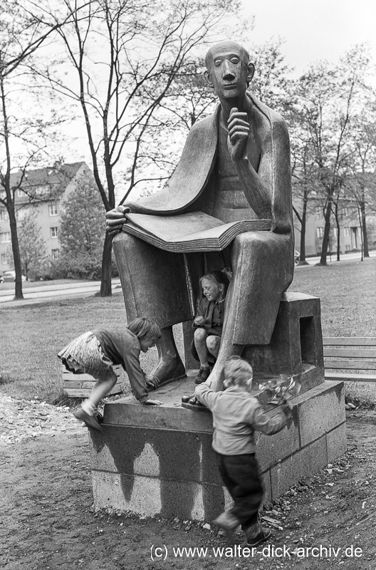 Albertus Magnus Skulptur 1956