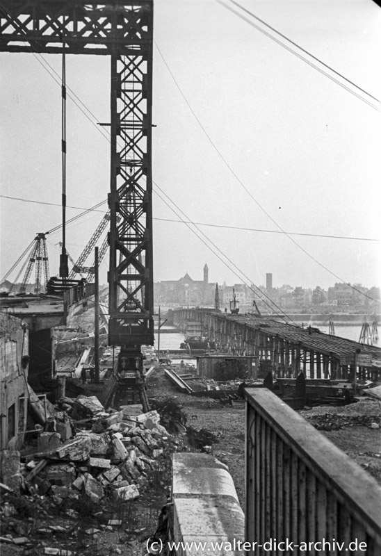 Bau der Deutzer Brücke 1947