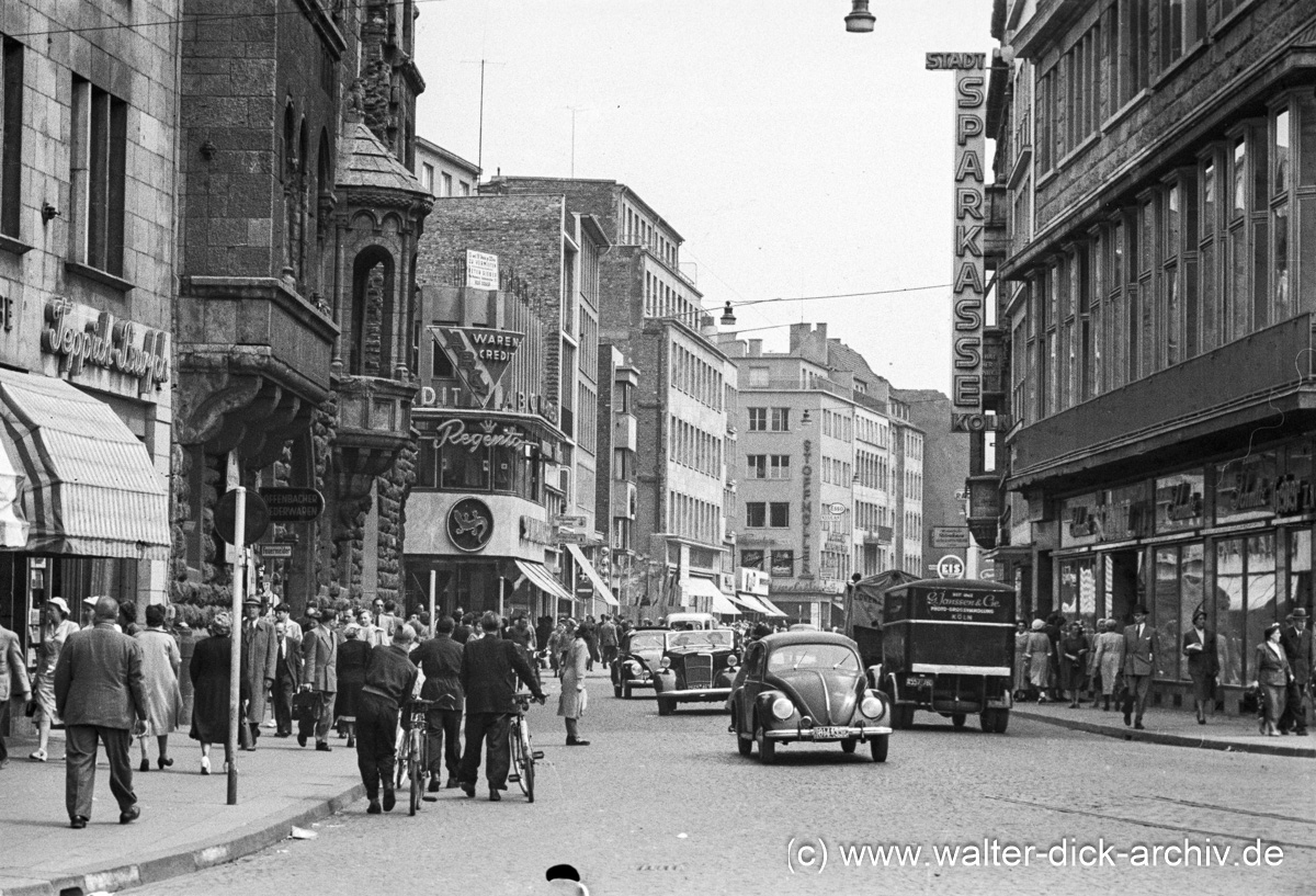 Am Beginn der Schildergasse 1952