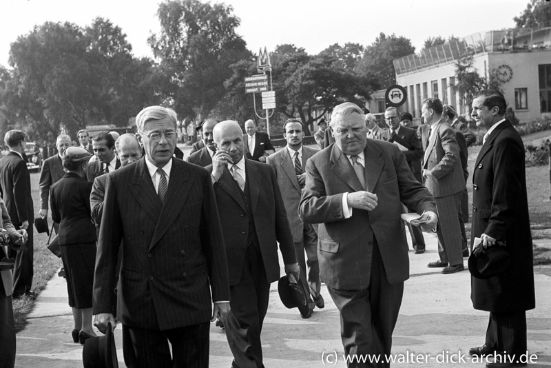 Konrad Adenauer reist nach Moskau 1955