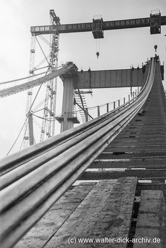 Bau der Mülheimer Brücke 1949