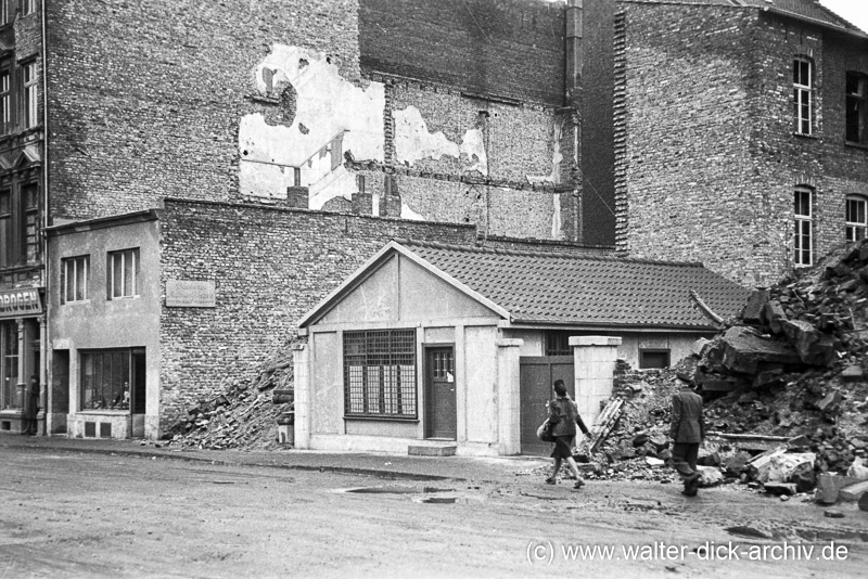 Behelfsbauten auf der Friesenstraße 1947