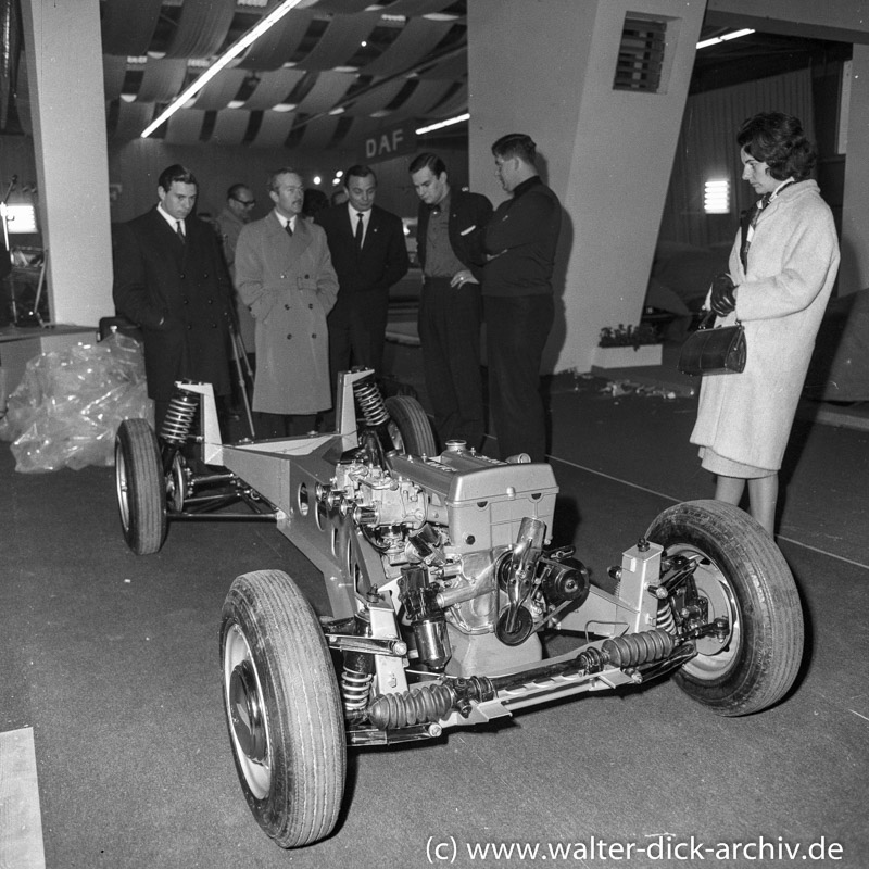 WDA2023-8-011  Genfer Autosalon -Lotus Elan S2- 1964