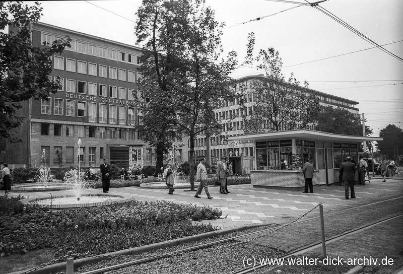Auf dem Kaiser-Wilhelm-Ring -1956