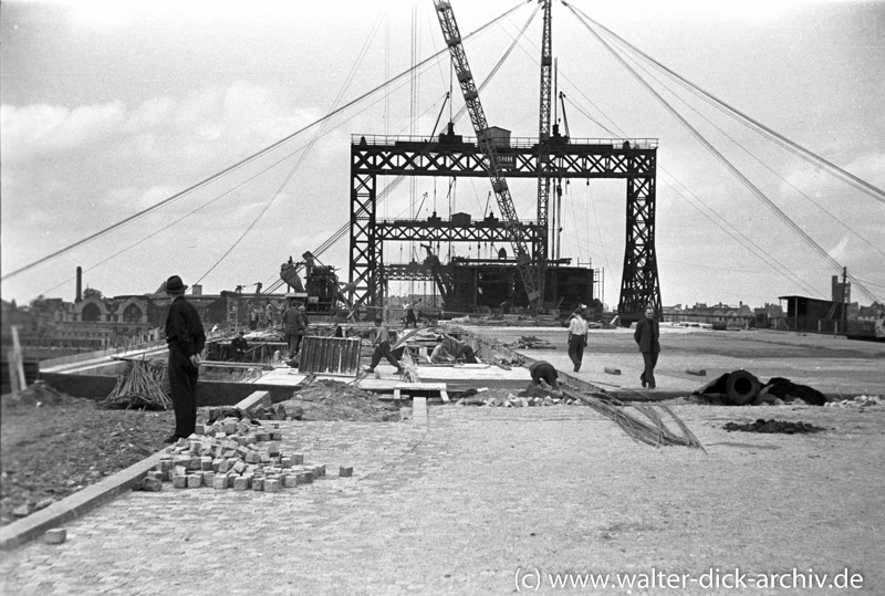 Wiederaufbau der Deutzer Brücke