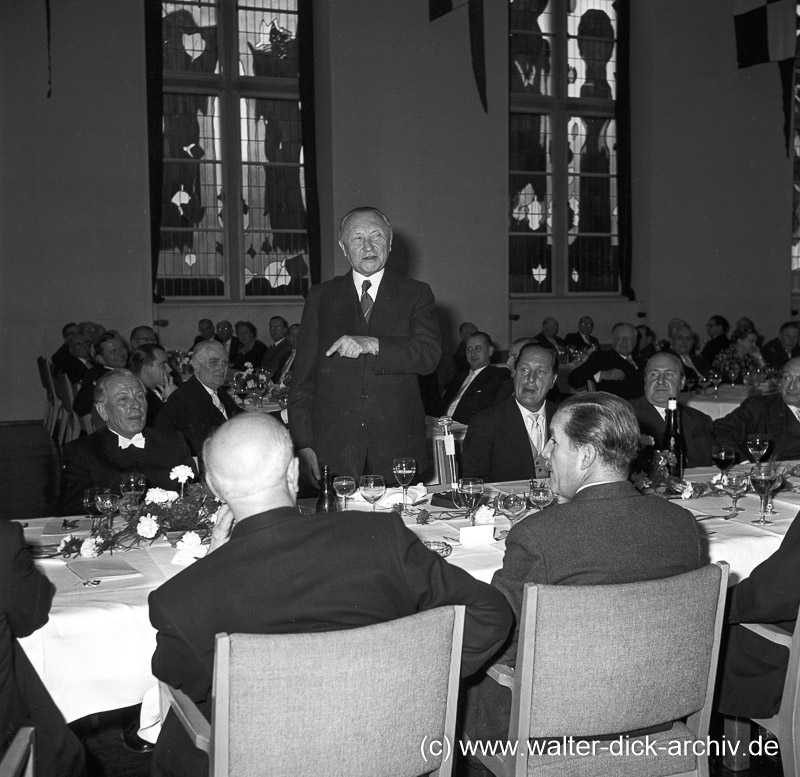 Konrad Adenauer spricht. 1959