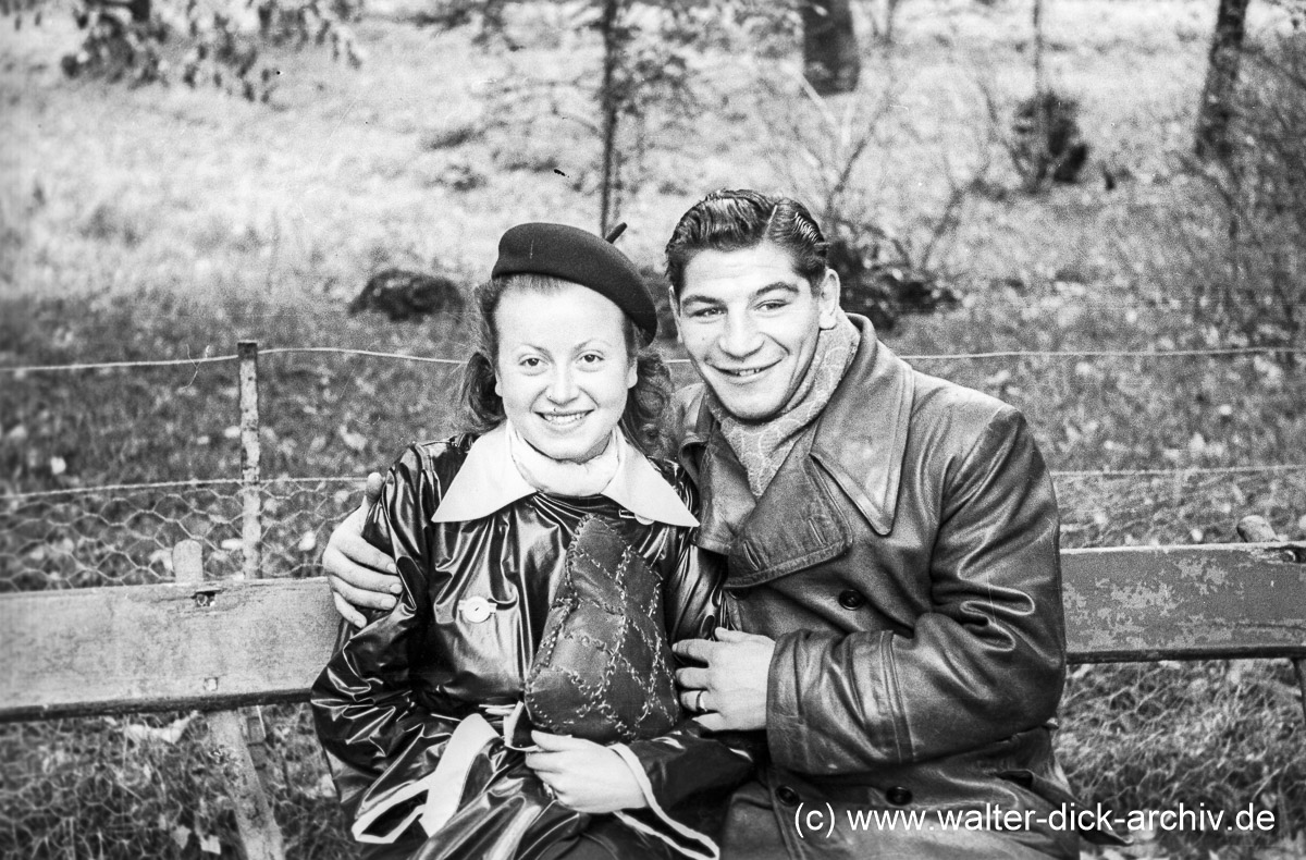 Peter Müller und eine schöne Frau 1950