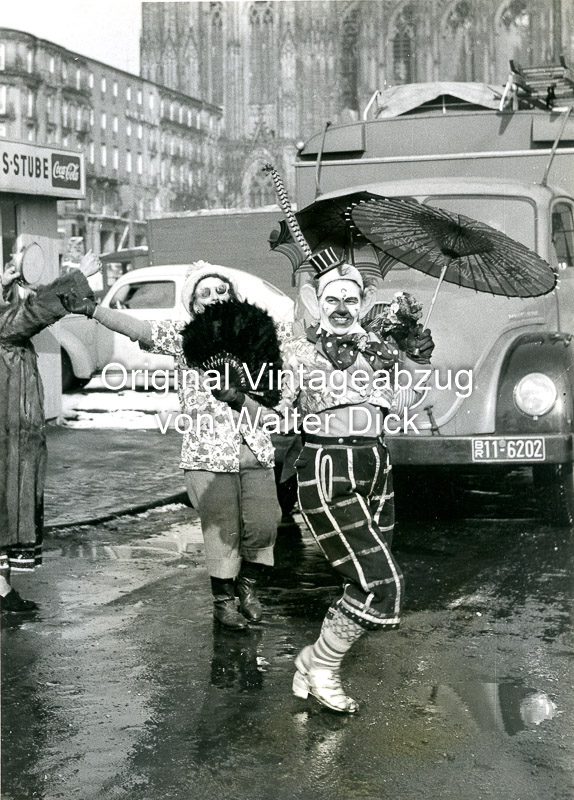Straßenkarneval 1950er Jahre in Köln Weiberfastnacht