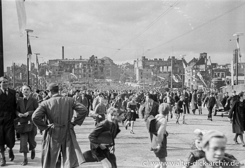 WDA253-011 ...un vürreweg die Pänz!