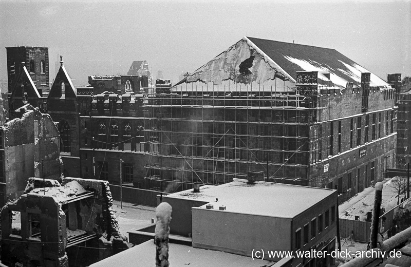 Das neue Dach des Gürzenich 1951