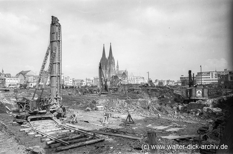 Baustelle des neuen Opernhauses 1955