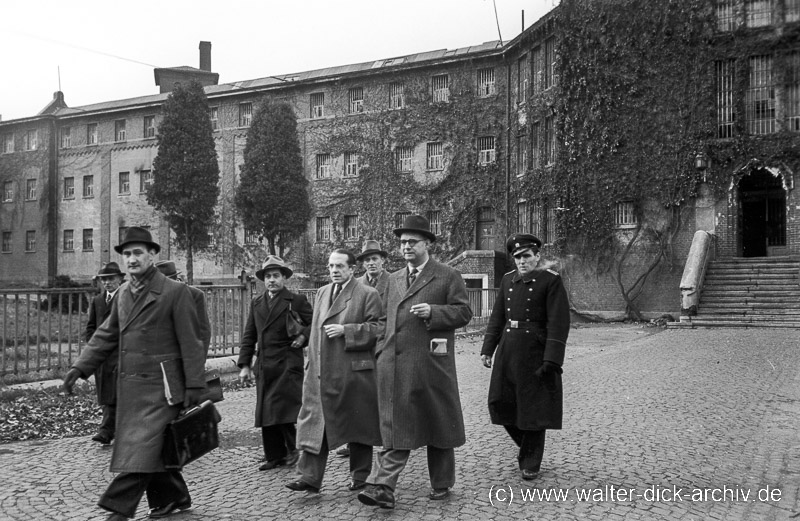 Ortstermin in Brauweiler - Hoegen Prozess 1949