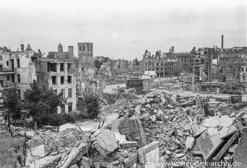 Der Heumarkt 1945