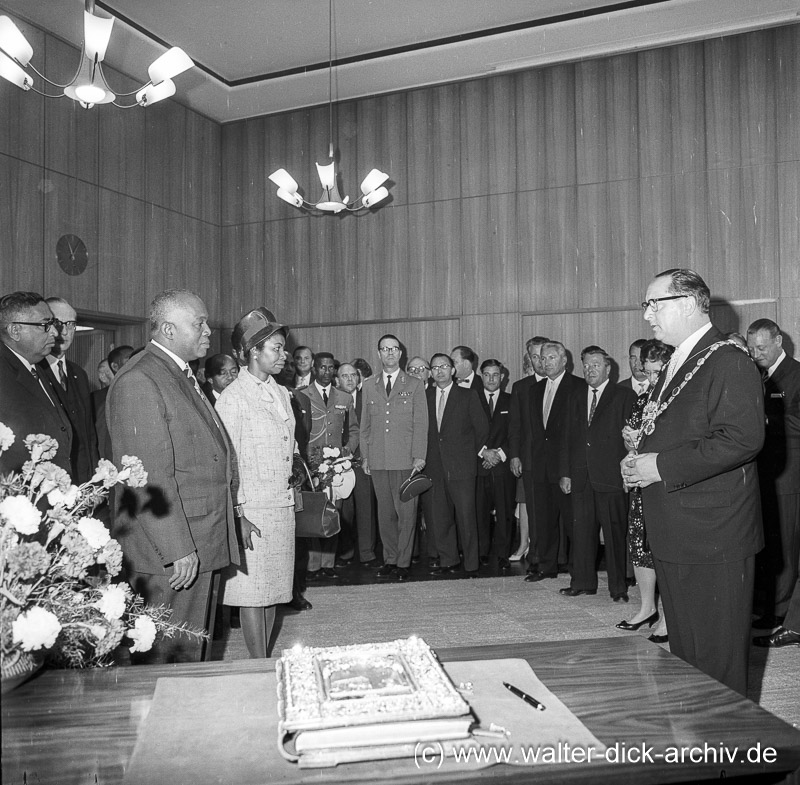 Begrüßung des Staatsgäste im Rathaus 1962