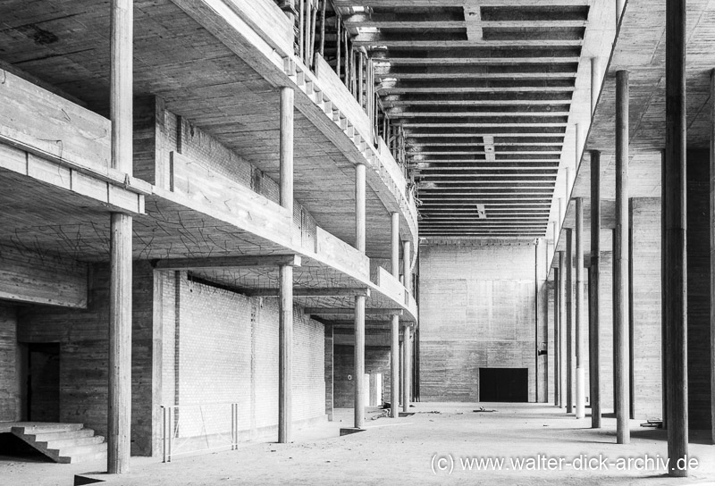 Opernhaus im Bau -  das Foyer 1956