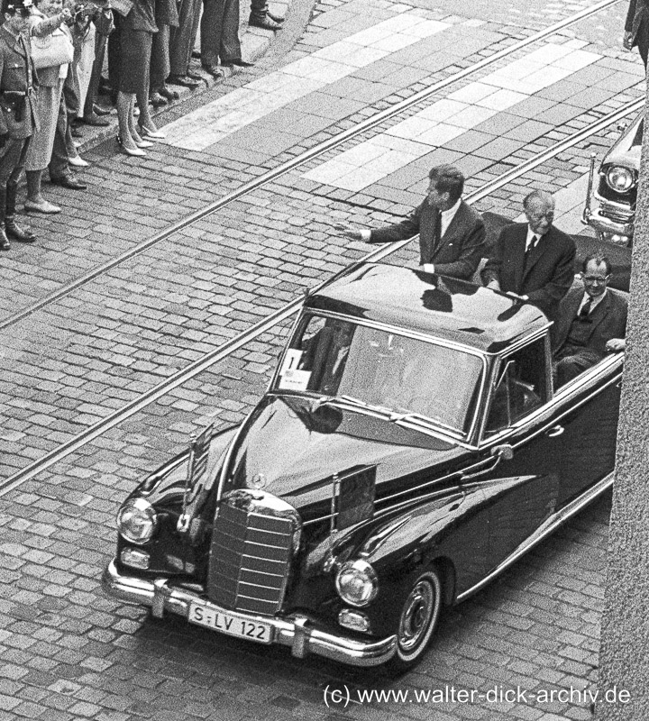 J.F. Kennedy auf dem Weg zum Rathaus 1963