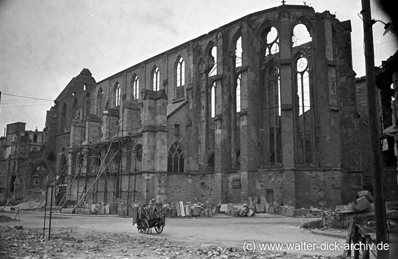 Wiederaufbau der Minoritenkirche 1949
