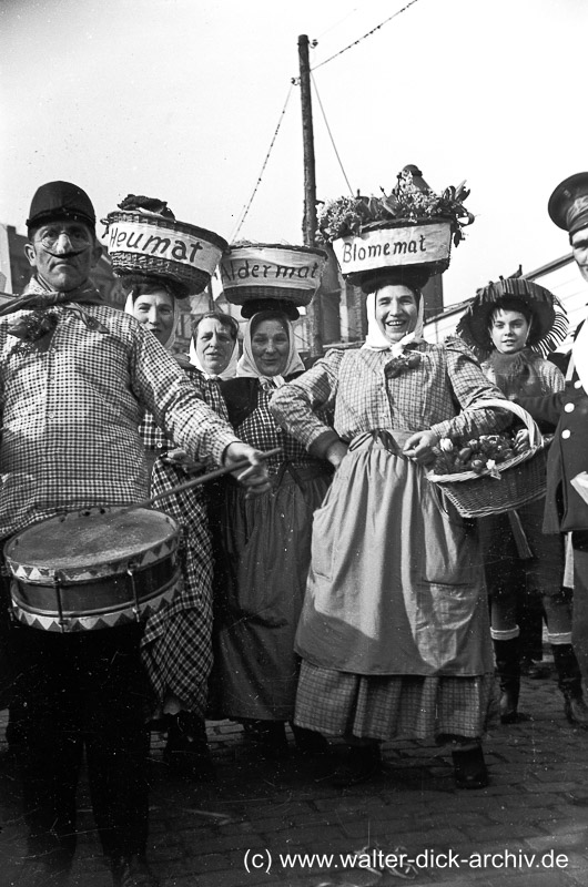 WDA402-14 "Maatwiever" Marktweiber 1954