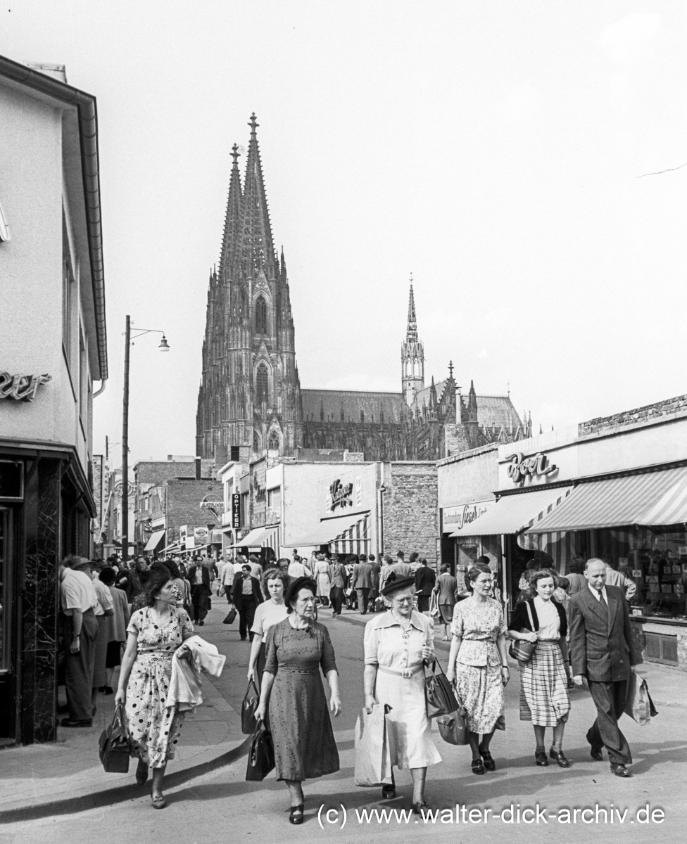 Wiederaufbau Hohe Straße 1952