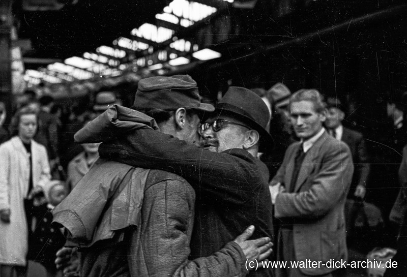 Begrüßung von Heimkehrern 1950