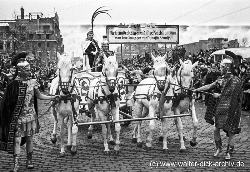 Im Rosenmontagszug 1950