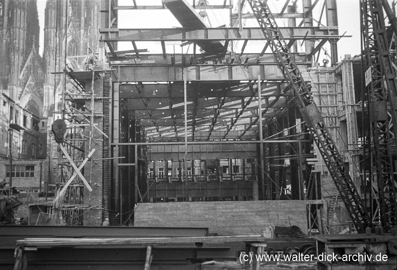 WDA301-011 Bau des Funkhauses 1948