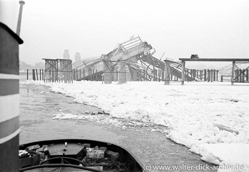 Köln im Winter 1945/46 Chaos im Rhein