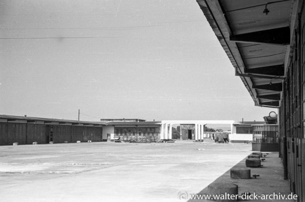 Ehemaliger Flugplatz KölnOstheim 1947